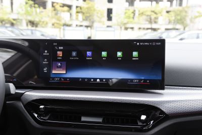 2026款 330Li M运动曜夜套装-内饰-图片-有驾