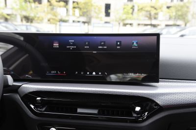 2026款 330Li M运动曜夜套装-内饰-图片-有驾