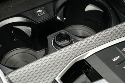 2026款 330Li M运动曜夜套装-内饰-图片-有驾