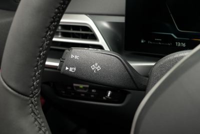 2026款 330Li M运动曜夜套装-内饰-图片-有驾