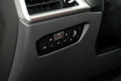 2026款 330Li M运动曜夜套装-内饰-图片-有驾