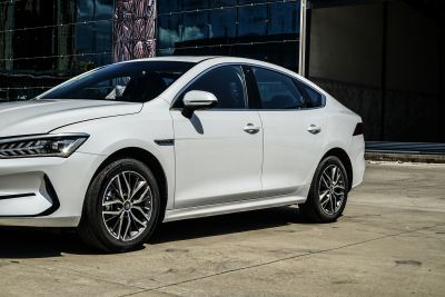 2021款 EV 510KM 出行版-外观-图片-有驾