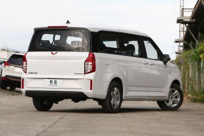 2021款 1.5T 手动豪华型营运车-外观-图片-有驾