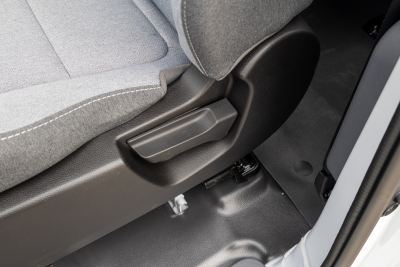 2024款 300km 舒适型客车版 60kW-空间-图片-有驾