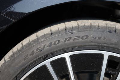 2026款 E 300 L 尊贵型-外观-图片-有驾