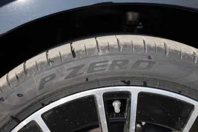 2026款 E 300 L 尊贵型-外观-图片-有驾