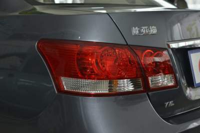 2012款 1.5L 手动豪华型-外观-图片-有驾