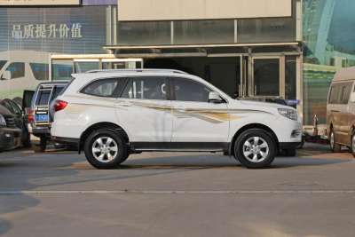 2017款 2.0T 手动四驱汽油豪华版7座-外观-图片-有驾