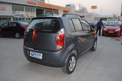 2011款 1.0L 手动传奇版-外观-图片-有驾