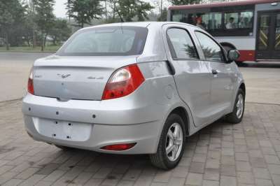 2010款 1.3L AMT豪华型-外观-图片-有驾
