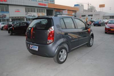 2011款 1.0L 手动传奇版-外观-图片-有驾