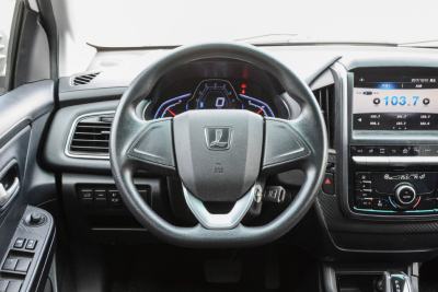 2016款 1.6L CVT尊享型天窗版-内饰-图片-有驾