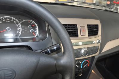 2012款 N3 1.0L 两厢标准型-内饰-图片-有驾