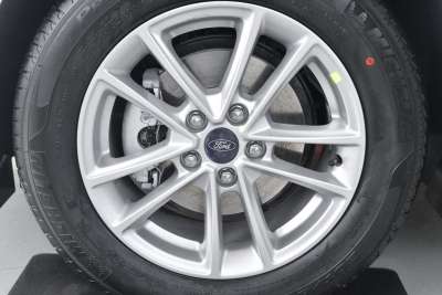 2015款 两厢 1.6L 手动舒适型-外观-图片-有驾