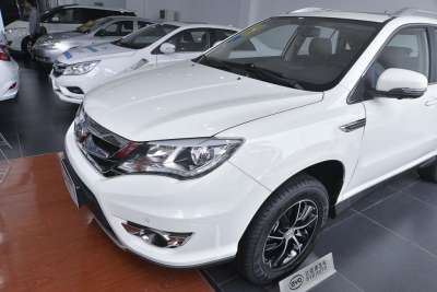 2015款 1.5T 升级版 手动尊贵型-外观-图片-有驾