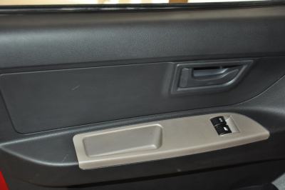 2012款 N3 1.0L 三厢基本型-内饰-图片-有驾