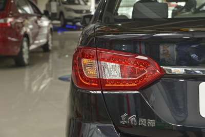 2014款 1.6L 手动尊雅型CNG-外观-图片-有驾