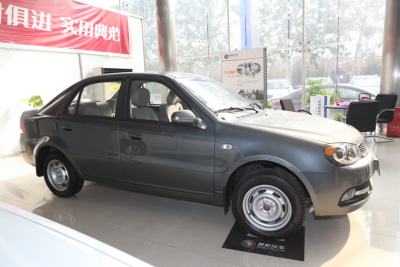 2012款 1.3L 标准型-外观-图片-有驾