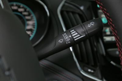 2018款 Redline 330T 双离合领锋版-内饰-图片-有驾