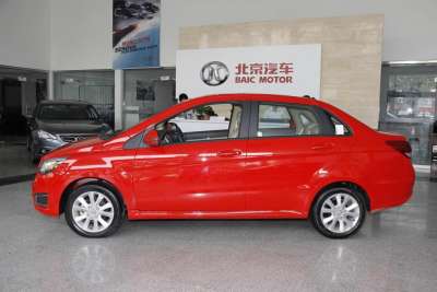 2013款 三厢 1.5L 自动乐天版-外观-图片-有驾