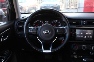 2017款  三厢 1.6L AT Premium-内饰-图片-有驾