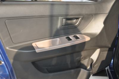 2012款 N3 1.0L 两厢标准型-内饰-图片-有驾