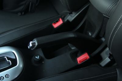 2013款 掀背 1.6T 自动旗舰型-内饰-图片-有驾