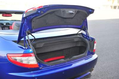 2010款 4.7L Automatic-空间-图片-有驾