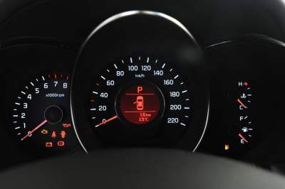 2015款 三厢 1.6L AT Premium-内饰-图片-有驾