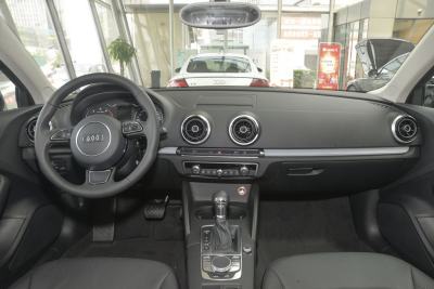 2015款 Limousine 45 TFSI S line 豪华型-内饰-图片-有驾