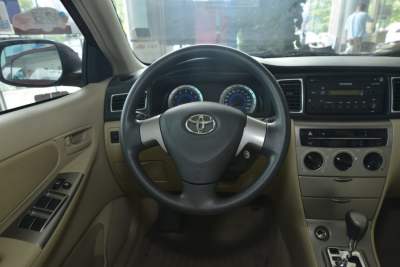 2013款 1.6L 手动卓越版-内饰-图片-有驾