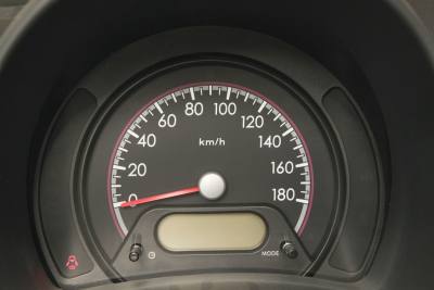2013款 1.0L 手动舒适型-内饰-图片-有驾