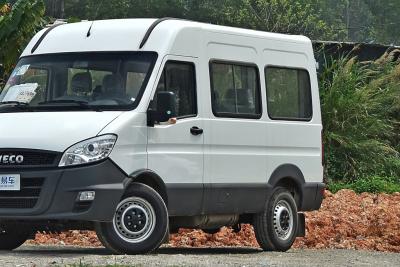 2017款 2.5T经典A32客车中顶6-7座47Z5-外观-图片-有驾