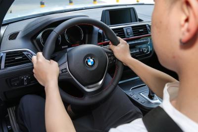 2018款 220i 敞篷轿跑车 运动设计套装-内饰-图片-有驾