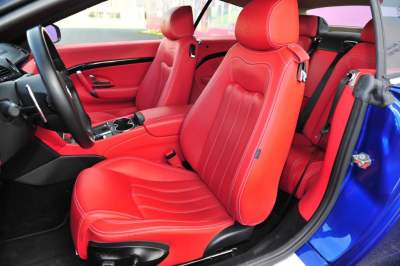 2010款 4.7L Automatic-空间-图片-有驾
