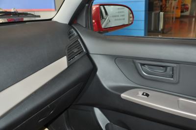 2012款 N3 1.0L 三厢基本型-内饰-图片-有驾