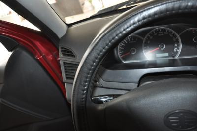 2012款 N3 1.0L 三厢基本型-内饰-图片-有驾