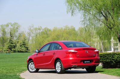 2015款 1.5T CVT运动尊贵型-外观-图片-有驾