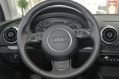 2015款 Limousine 45 TFSI S line 豪华型-内饰-图片-有驾
