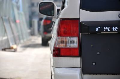 2010款 经典版 2.0L 四驱豪华型-外观-图片-有驾