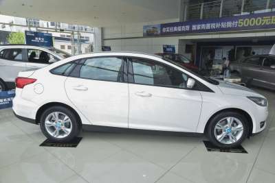 2015款 三厢 1.6L 手动舒适型-外观-图片-有驾