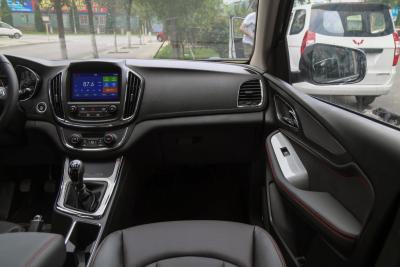 2017款 律动版 1.5T 手动乐享型-内饰-图片-有驾