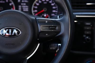 2017款  三厢 1.6L AT Premium-内饰-图片-有驾