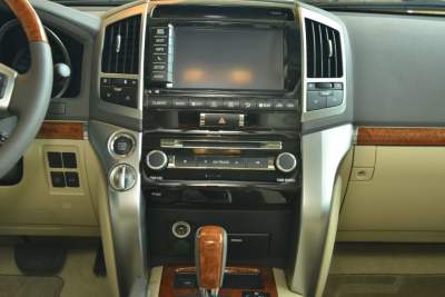 2012款 4.6L 自动VX-R-内饰-图片-有驾
