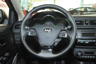 2015款 三厢 1.6L AT Premium-内饰-图片-有驾