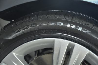 2015款 320i 运动设计套装-外观-图片-有驾