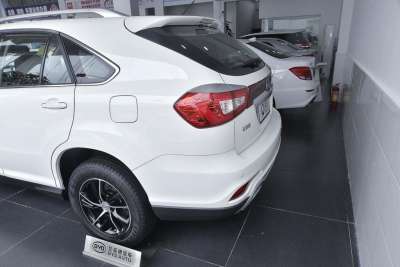 2015款 1.5T 升级版 手动尊贵型-外观-图片-有驾