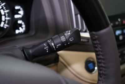 2016款 4.6L 自动VX-R-内饰-图片-有驾