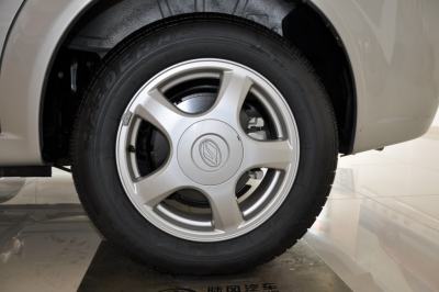 2011款 精致版 1.6L 手动7座-外观-图片-有驾