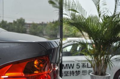 2015款 320i 运动设计套装-外观-图片-有驾